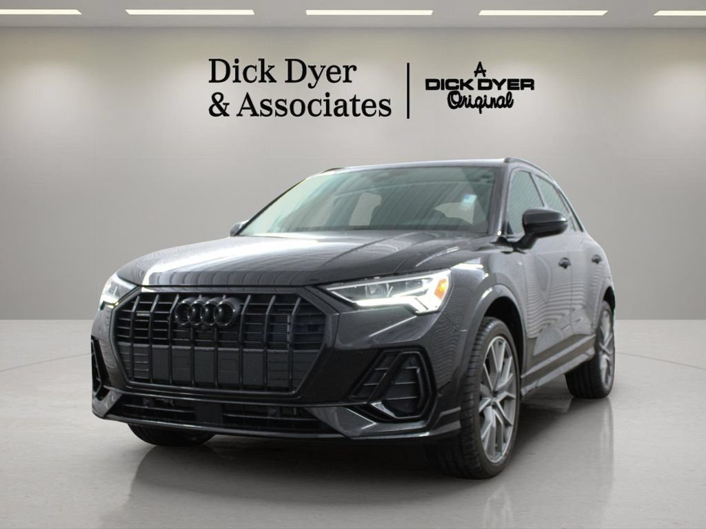 Used 2025 Audi Q3 2.0T Premium Plus AWD/4WD image 5