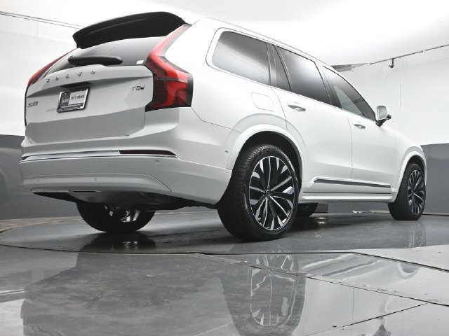 Used 2026 Volvo XC90 T8 Plus w/ Protection Package Premier AWD/4WD image 39