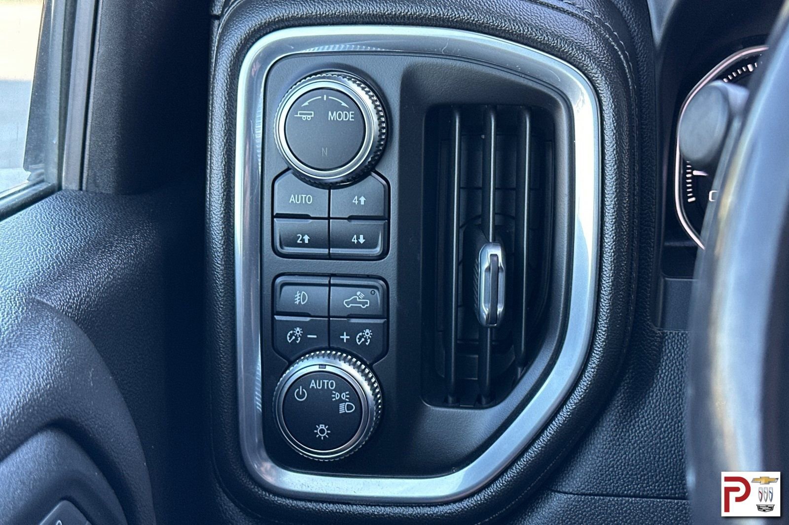 Used 2022 GMC Sierra 2500 SLE w/ Fleet Comfort Package image 30