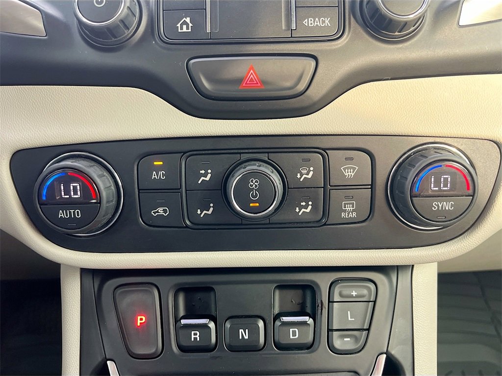 Used 2020 GMC Terrain Denali w/ Denali Premium Package image 15