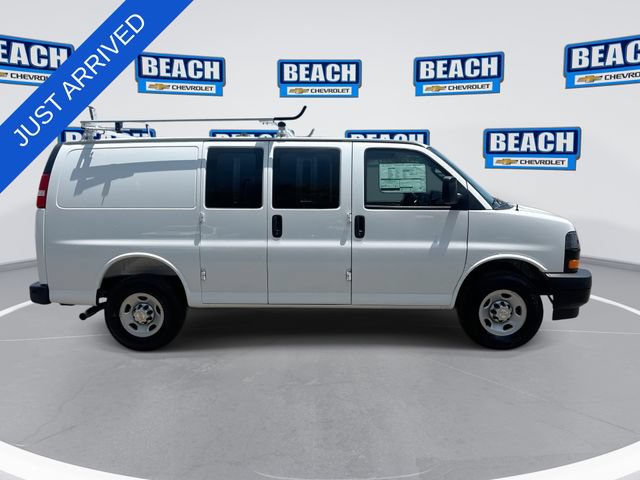 New 2026 Chevrolet Express 2500 w/ Driver Convenience Package RWD image 9