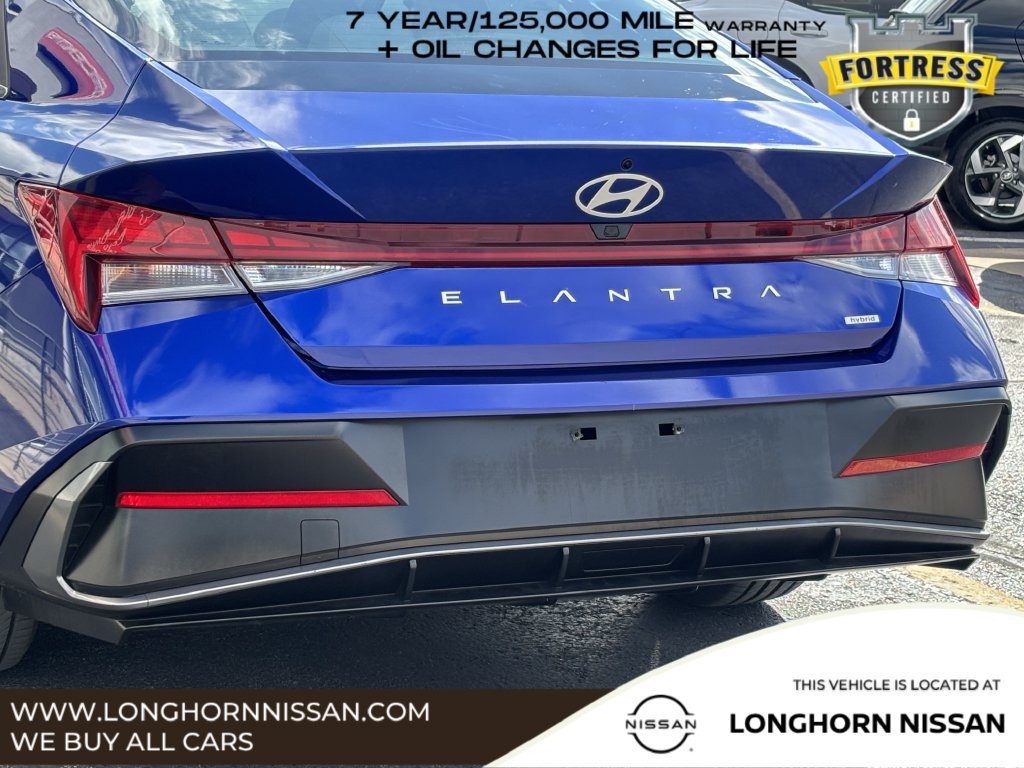 Used 2025 Hyundai Elantra Limited FWD image 5