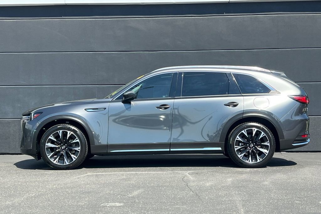 Certified 2024 MAZDA CX-90 Plug-In Hybrid w/ Premium Pkg image 9