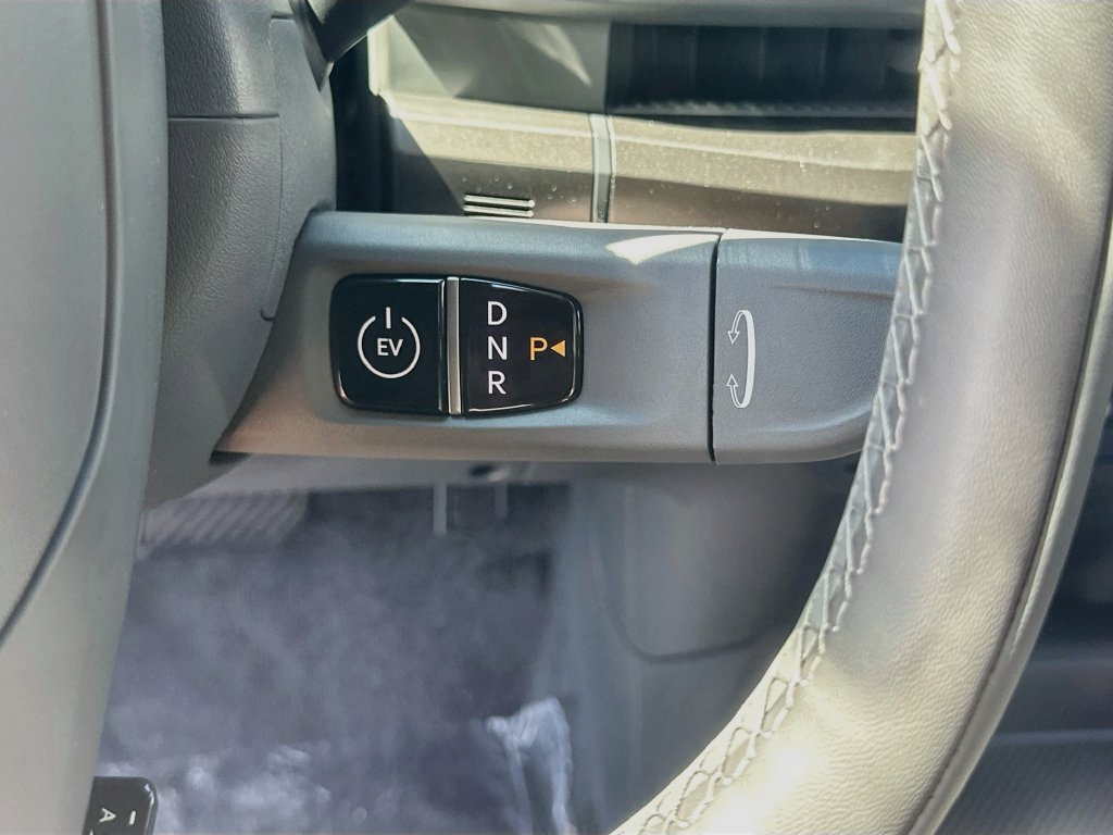 New 2027 Kia EV3 Wind FWD image 17