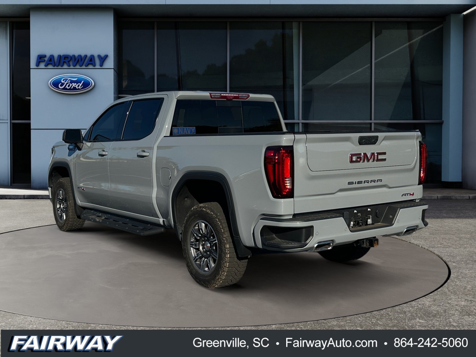 Used 2024 GMC Sierra 1500 AT4 w/ Technology Package AWD/4WD image 4