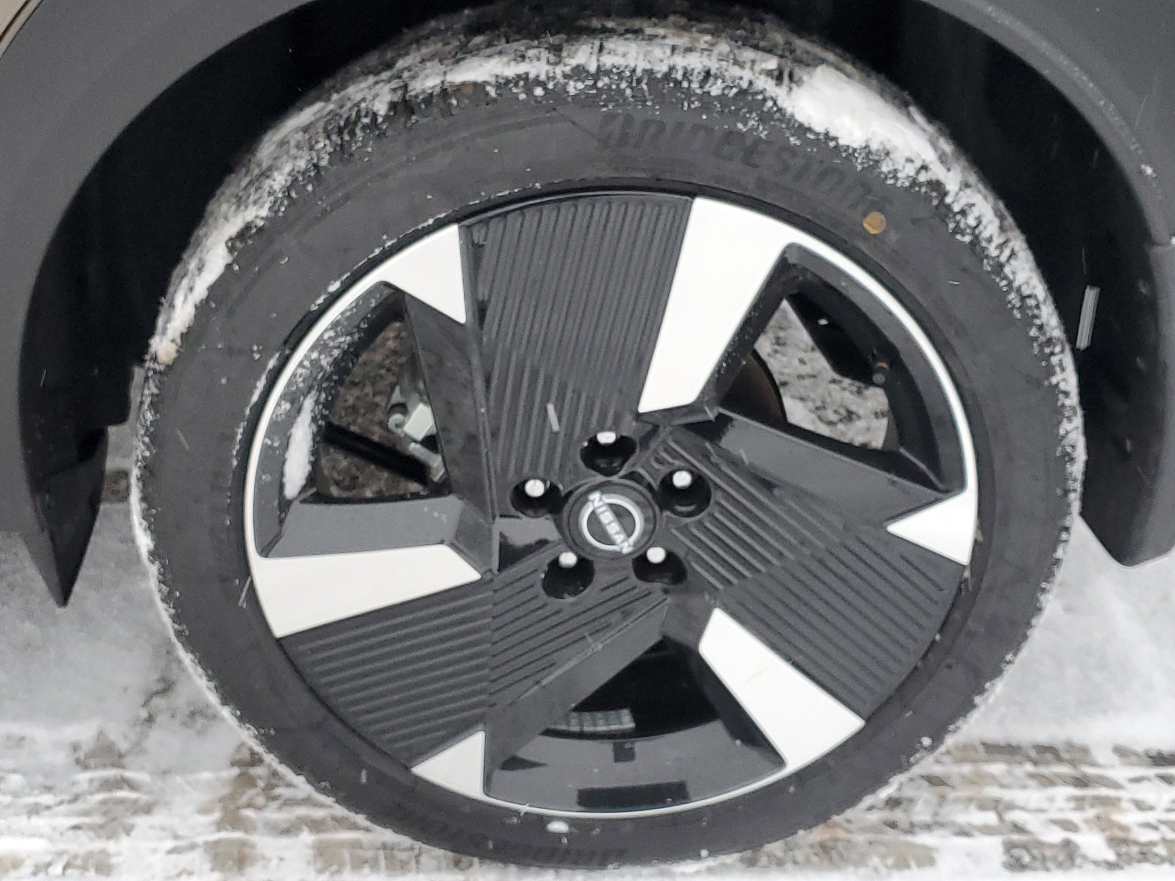 New 2026 Nissan Kicks SR w/ SR Premium Package image 31