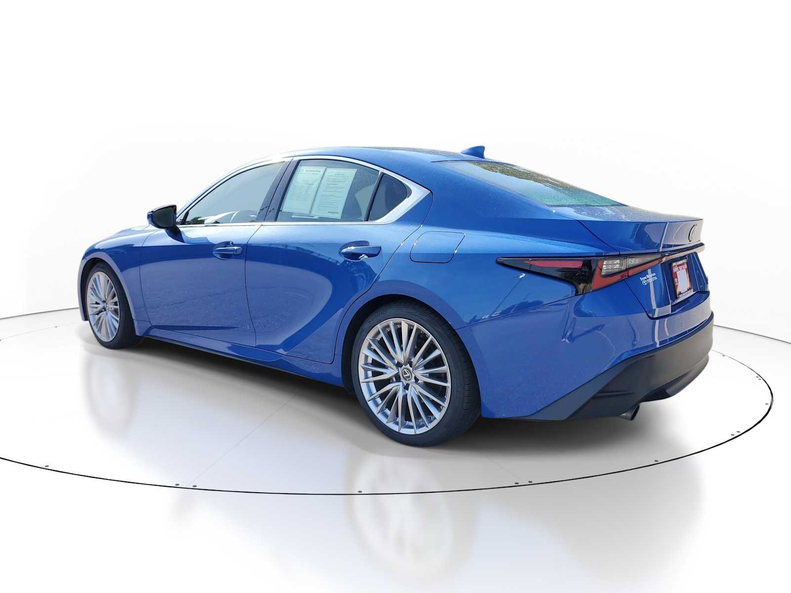 Used 2023 Lexus IS 300 w/ Premium Package RWD image 5