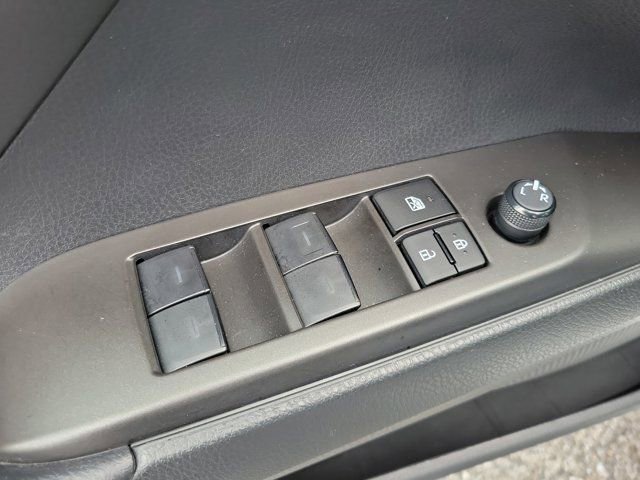 Used 2023 Toyota Camry SE w/ Convenience Package image 16
