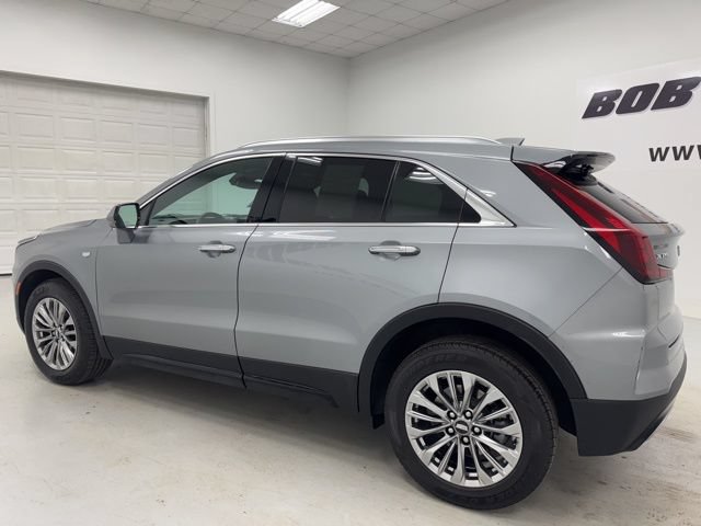 Used 2024 Cadillac XT4 Premium Luxury FWD image 7