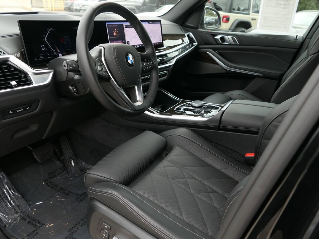 Used 2025 BMW X5 xDrive40i w/ Premium Package image 9