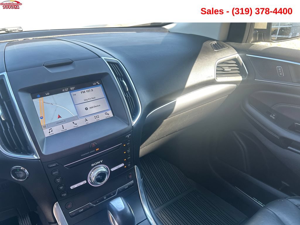 Used 2017 Ford Edge Titanium w/ Technology Package FWD image 16