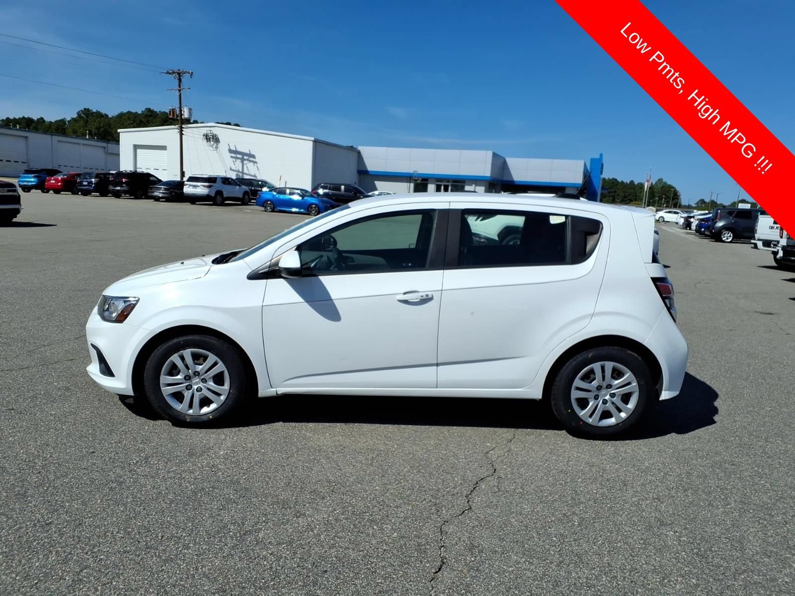 Used 2020 Chevrolet Sonic LT FWD image 2