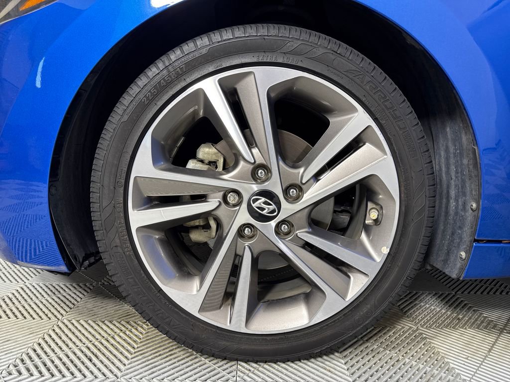 Used 2017 Hyundai Elantra Limited w/ Limited Ultimate Package 05 FWD image 22