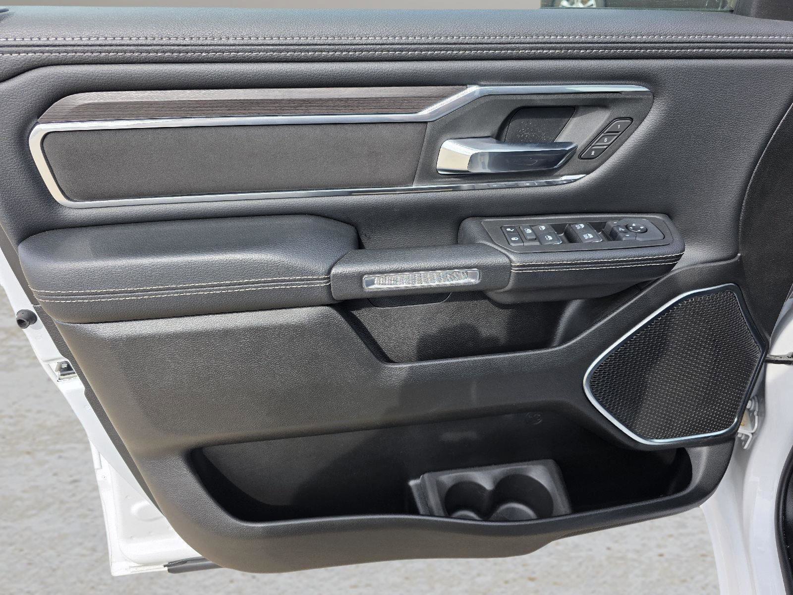 Used 2025 RAM 1500 Laramie w/ Sport Appearance Package image 32