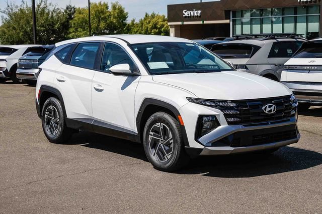 New 2026 Hyundai Tucson Blue SE FWD image 6