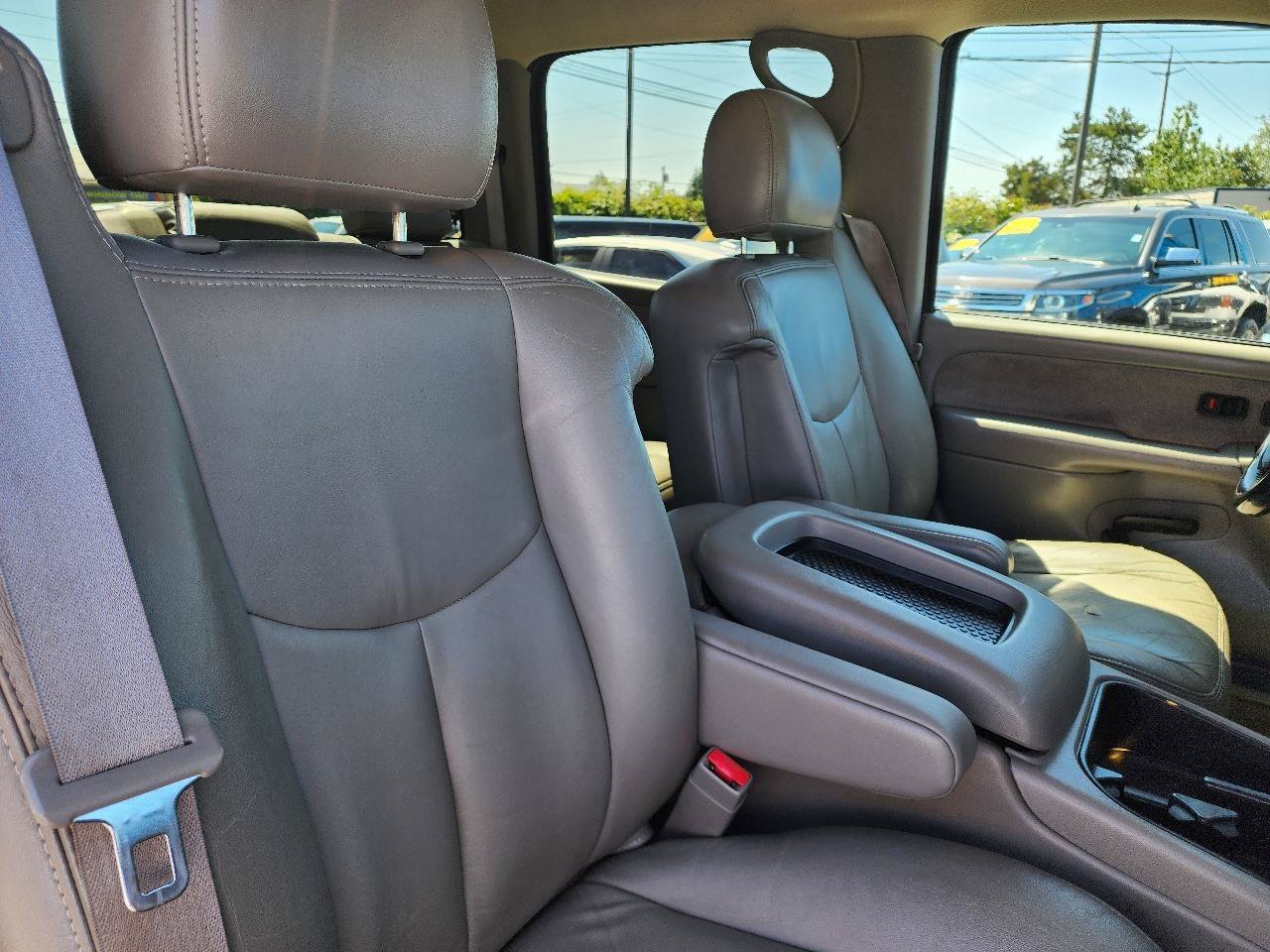 Used 2003 Chevrolet Silverado 2500 LT AWD/4WD image 29