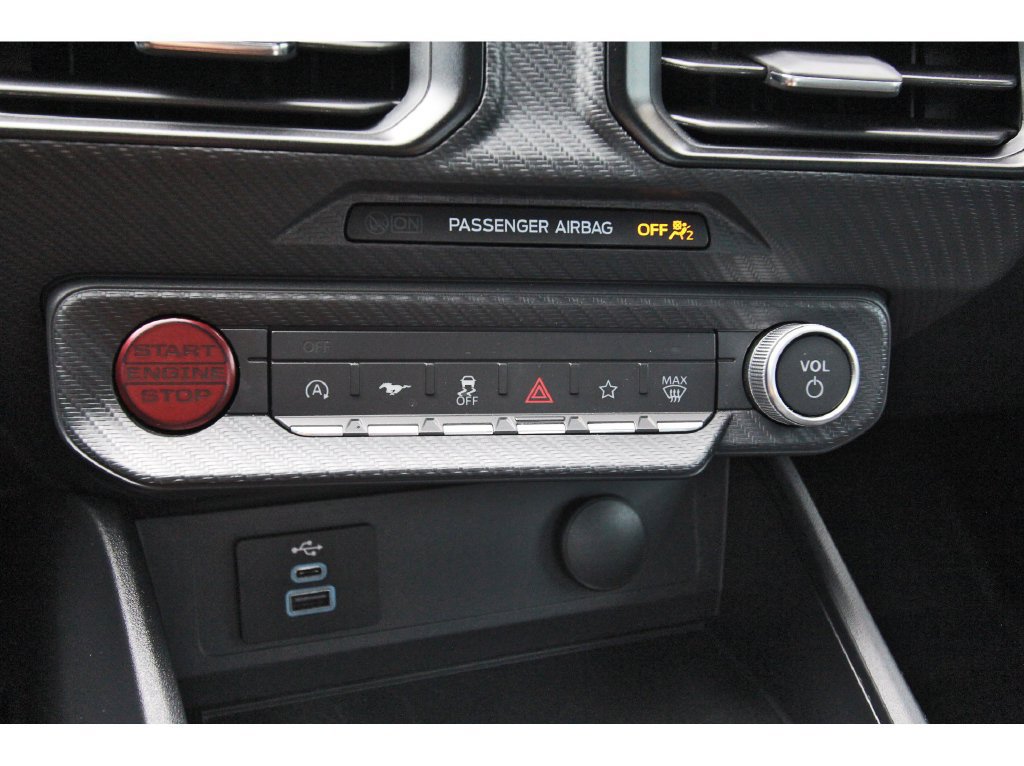 Used 2025 Ford Mustang Coupe RWD image 23