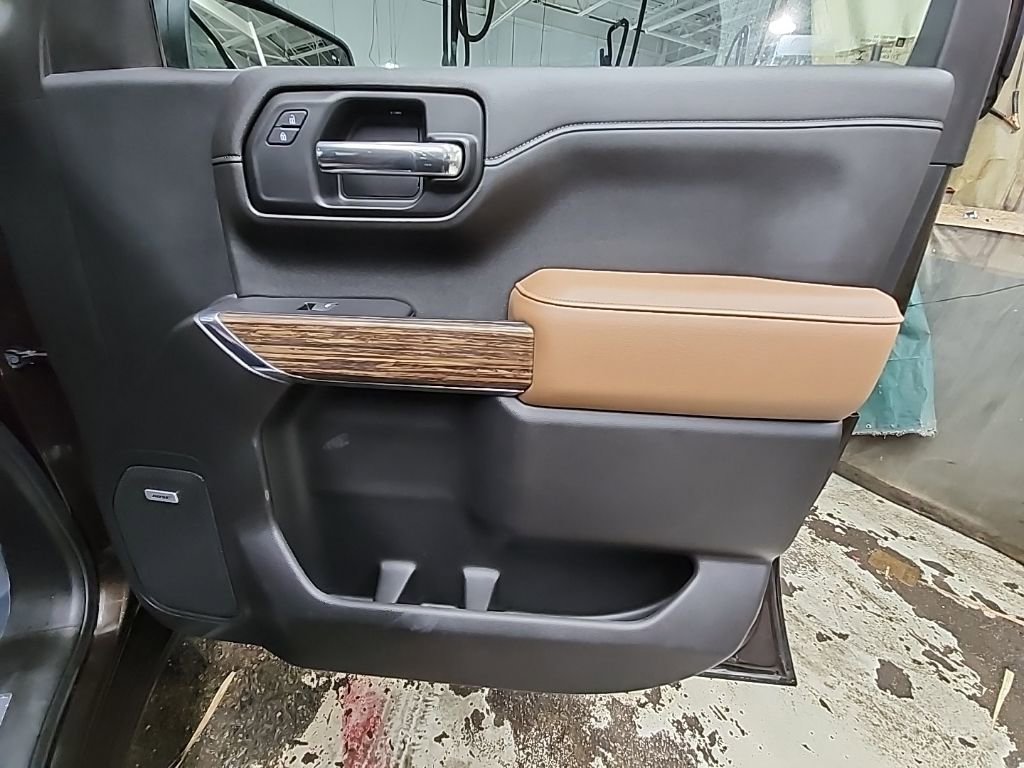 Used 2019 Chevrolet Silverado 1500 High Country w/ Technology Package image 26