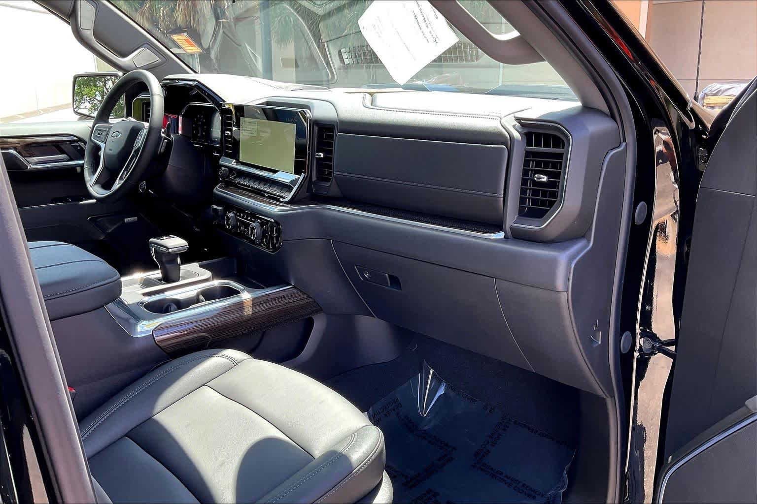 Certified 2026 Chevrolet Silverado 1500 LT Trail Boss w/ LT Trail Boss Premium Package image 16