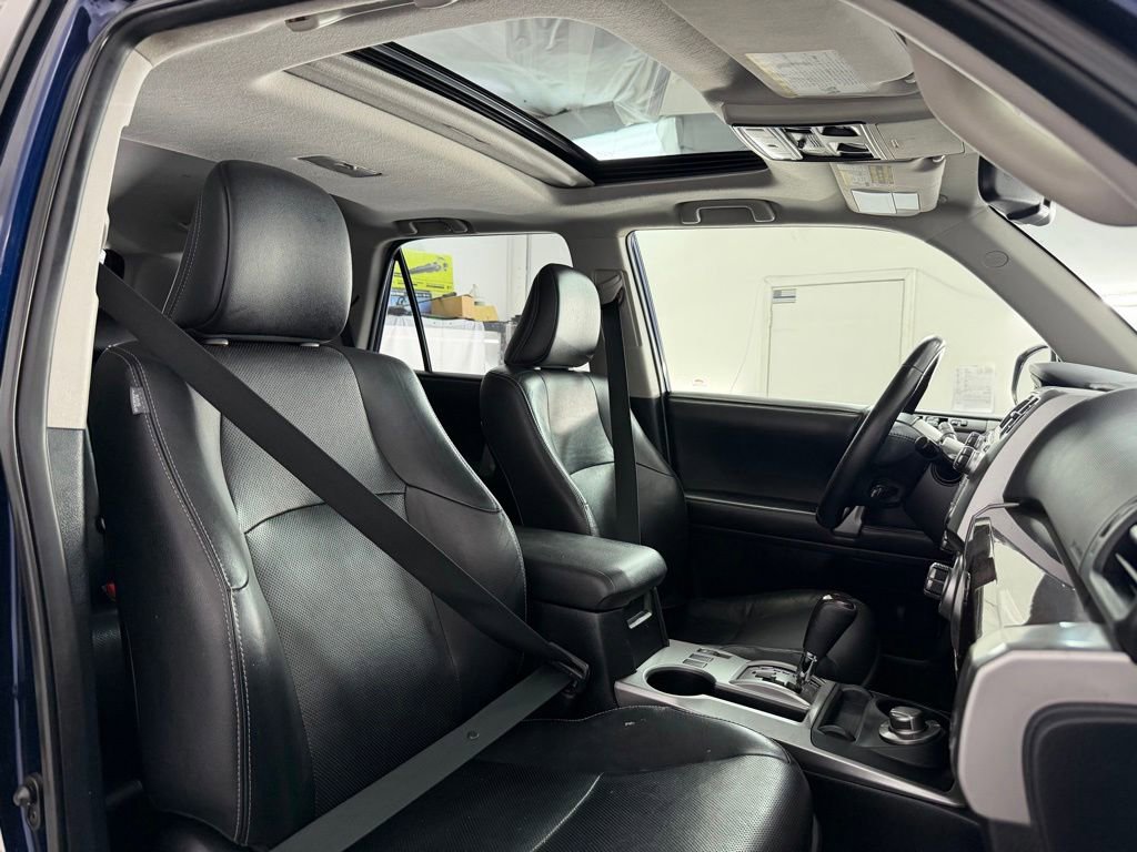Used 2015 Toyota 4Runner Limited AWD/4WD image 55