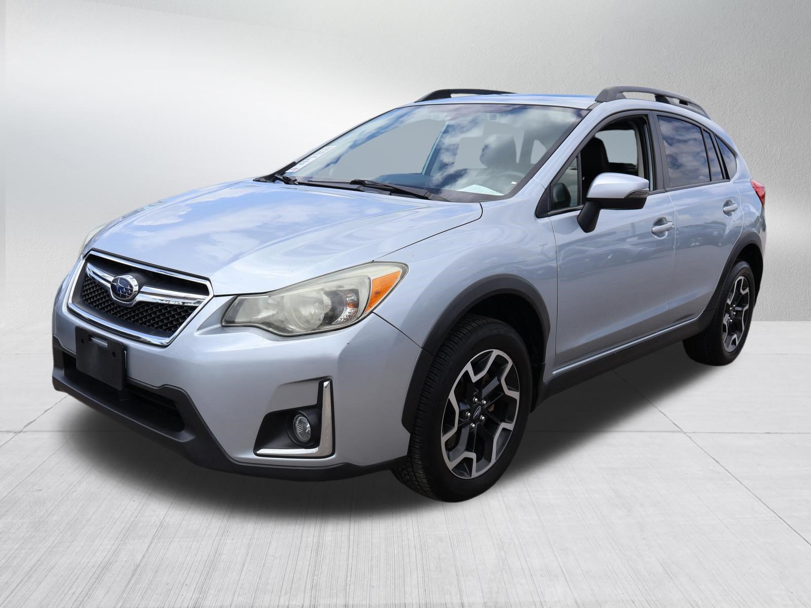 Used 2017 Subaru Crosstrek 2.0i Limited AWD/4WD image 3