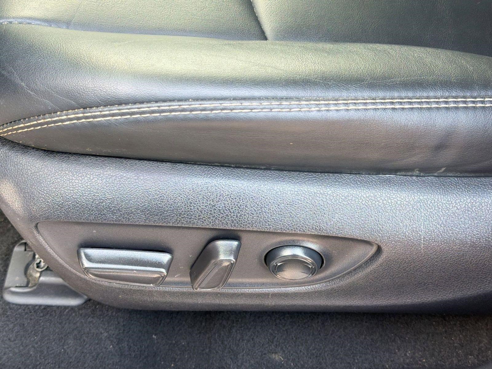 Used 2021 Toyota RAV4 XLE Premium image 14