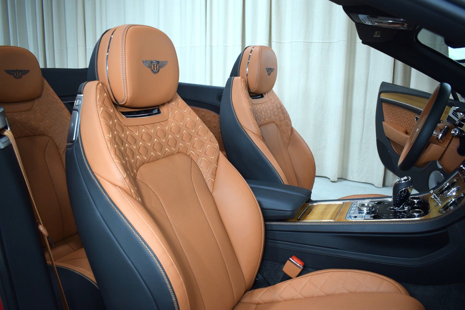 Certified 2023 Bentley Continental GT Azure image 24