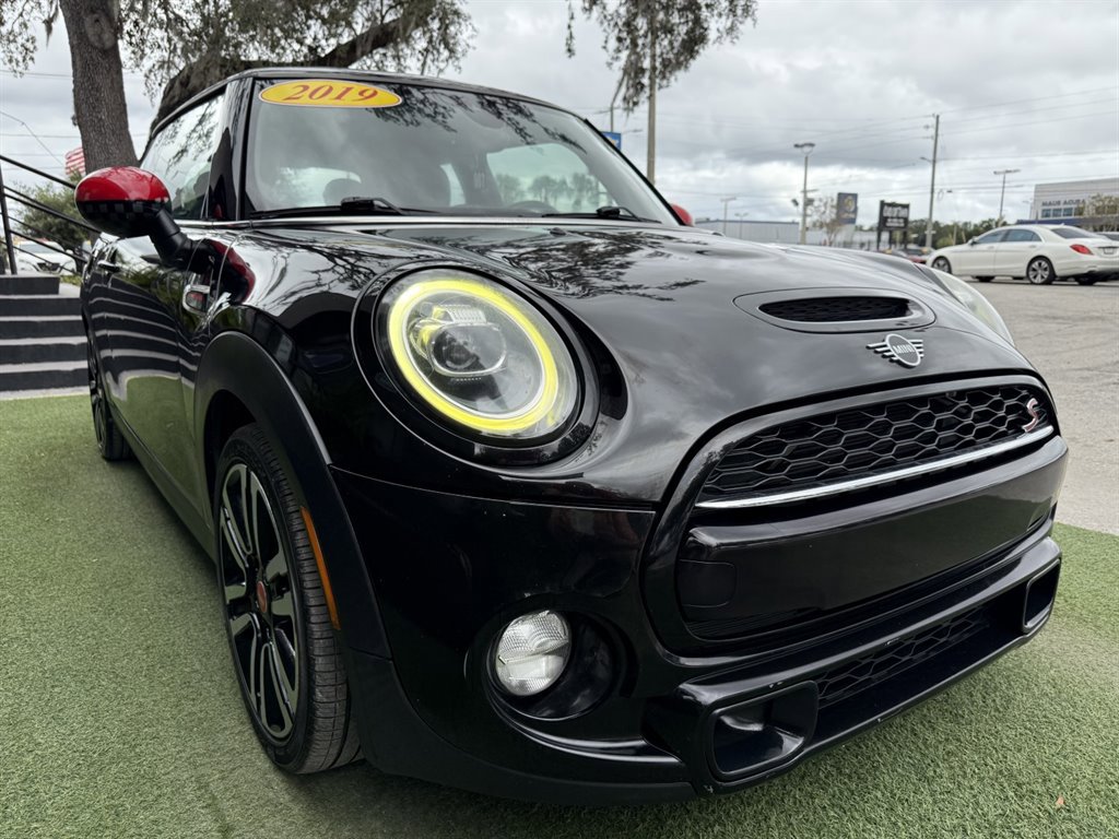 Used 2019 MINI Cooper S w/ Premium Package image 3
