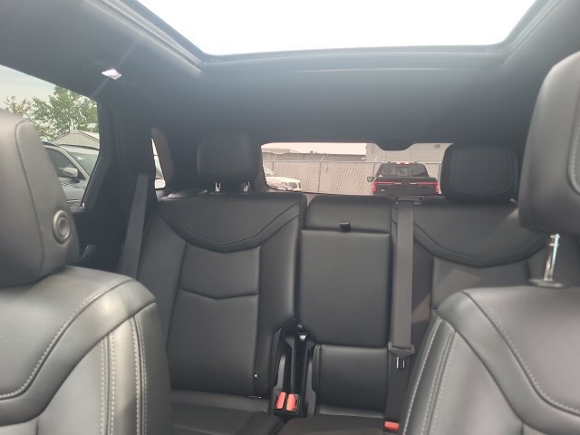 Used 2022 Cadillac XT5 Premium Luxury w/ Technology Package AWD/4WD image 13