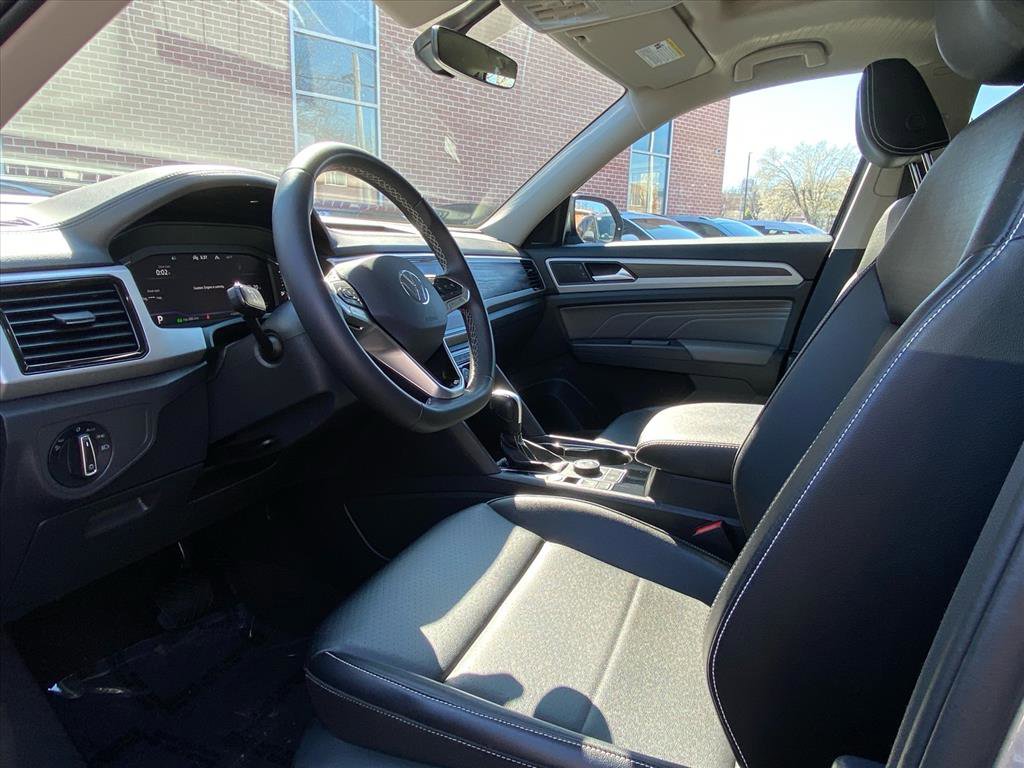 Certified 2023 Volkswagen Atlas SE w/ Panoramic Sunroof Package image 8