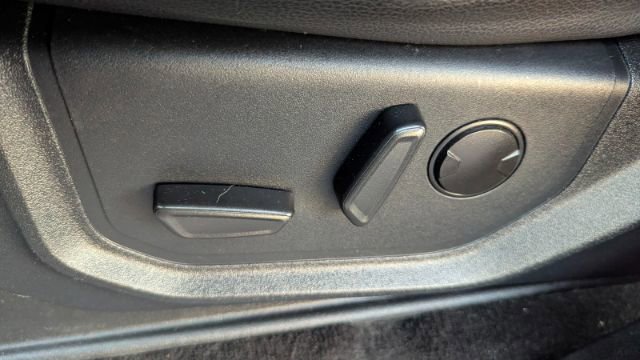 Used 2021 Ford Expedition Max XLT image 34