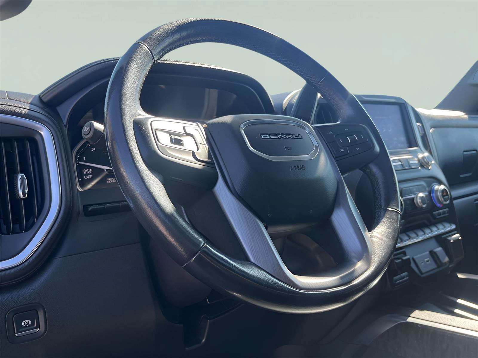 Used 2021 GMC Sierra 1500 Denali w/ Denali Ultimate Package image 15