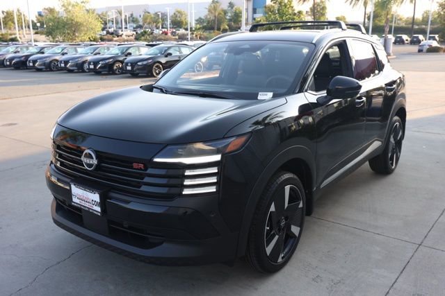 New 2025 Nissan Kicks SR image 8