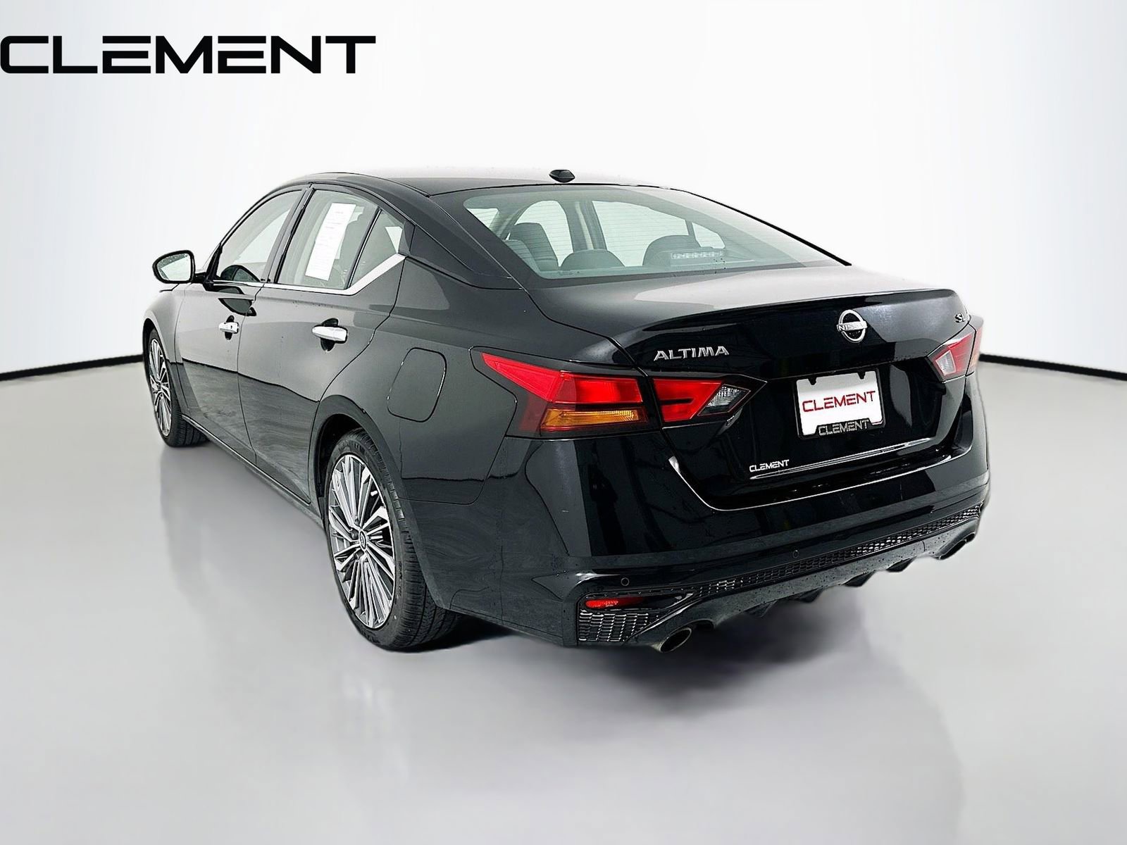Used 2023 Nissan Altima 2.5 SL image 10