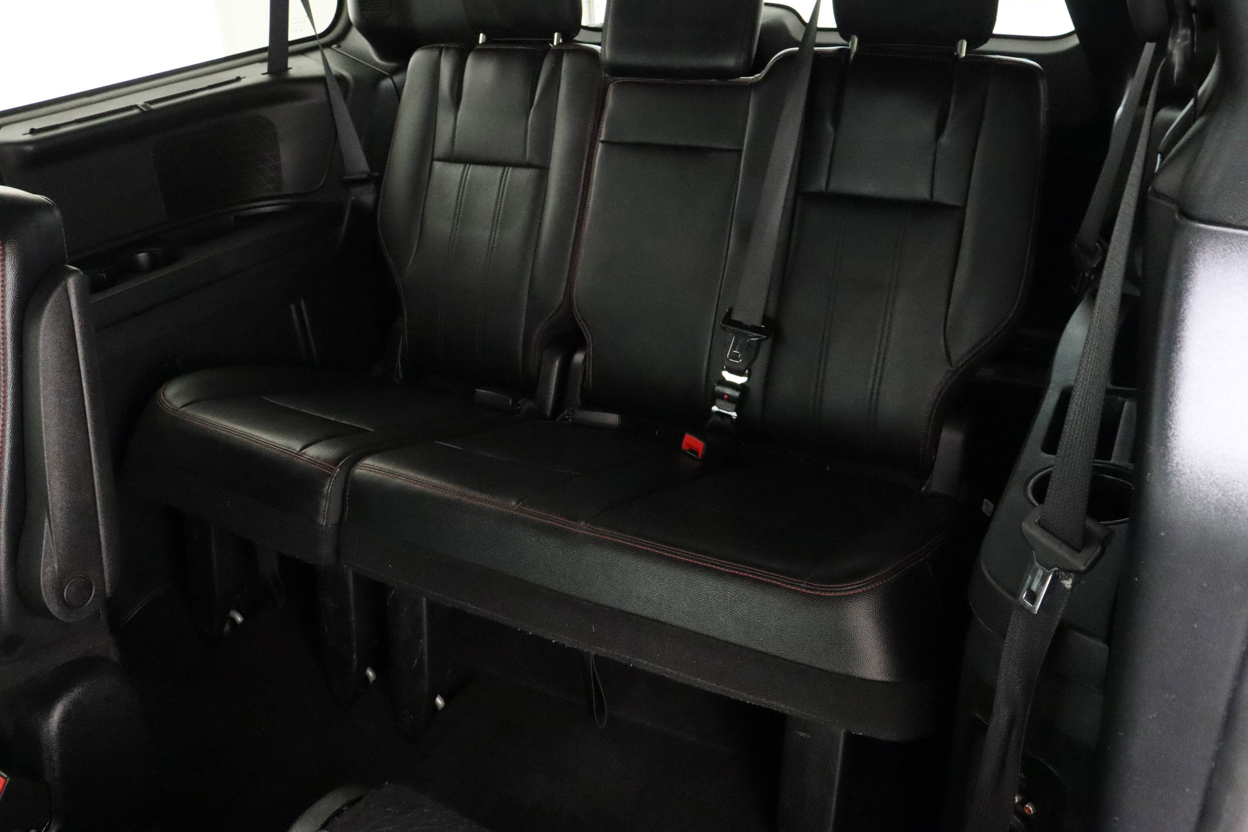 Used 2017 Dodge Grand Caravan GT FWD image 32