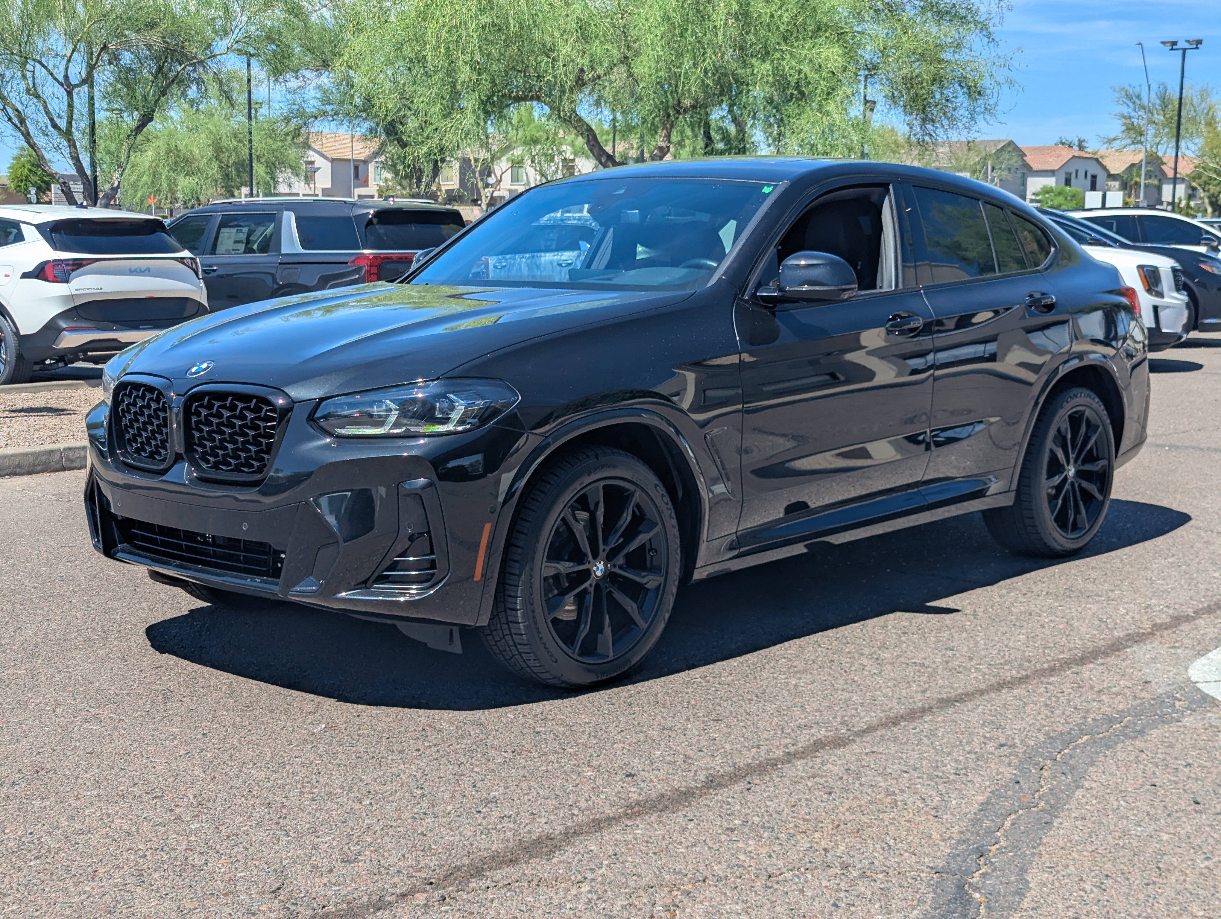 Used 2025 BMW X4 xDrive30i w/ Premium Package AWD/4WD image 6