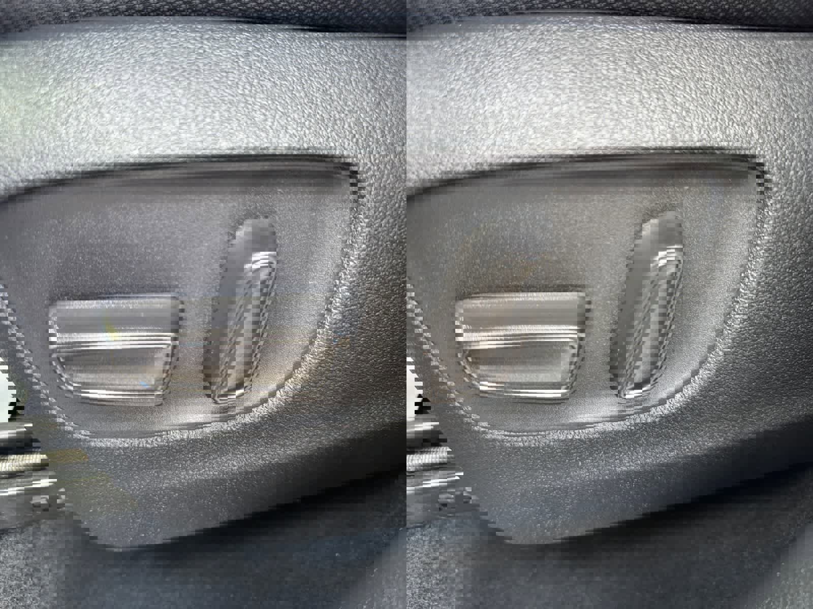 Used 2025 Toyota Highlander LE image 16