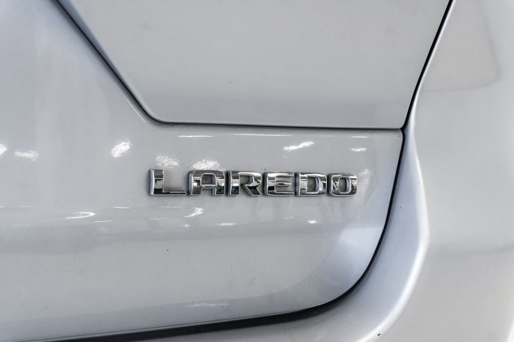 Certified 2024 Jeep Grand Cherokee Laredo AWD/4WD image 27