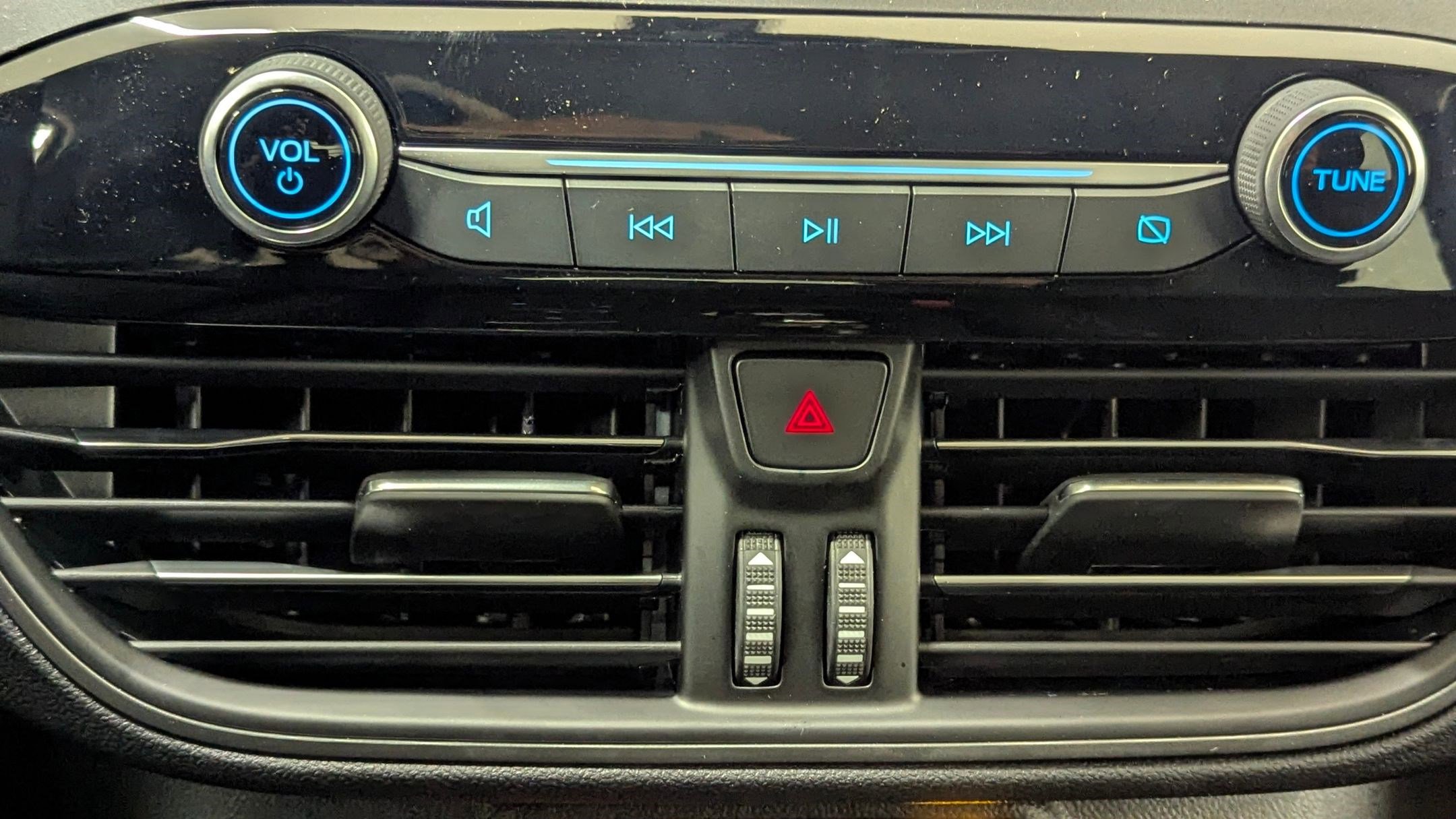 New 2026 Ford Escape Active w/ Cold Weather Package FWD image 25