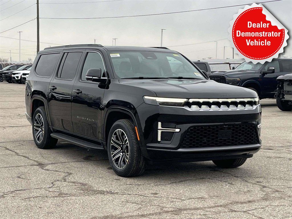 New 2026 Jeep Grand Wagoneer L 4WD image 1