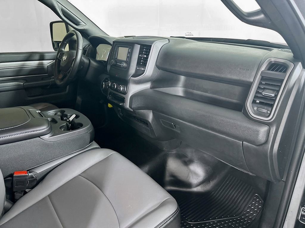 Used 2024 RAM 2500 Tradesman w/ Chrome Appearance Group image 30