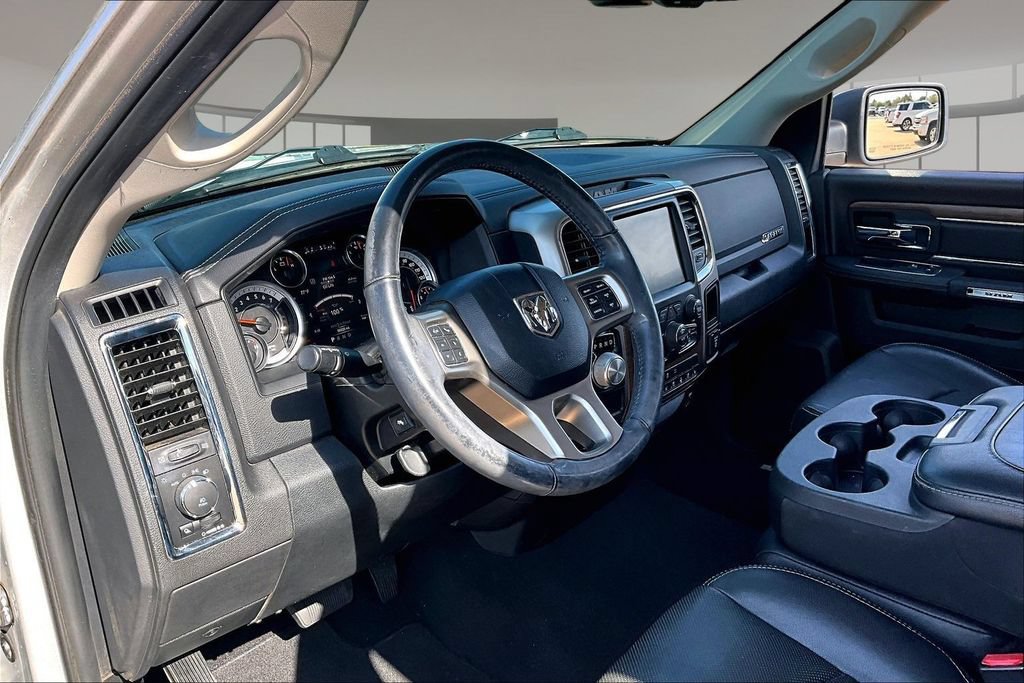 Used 2017 RAM 1500 Laramie RWD image 13