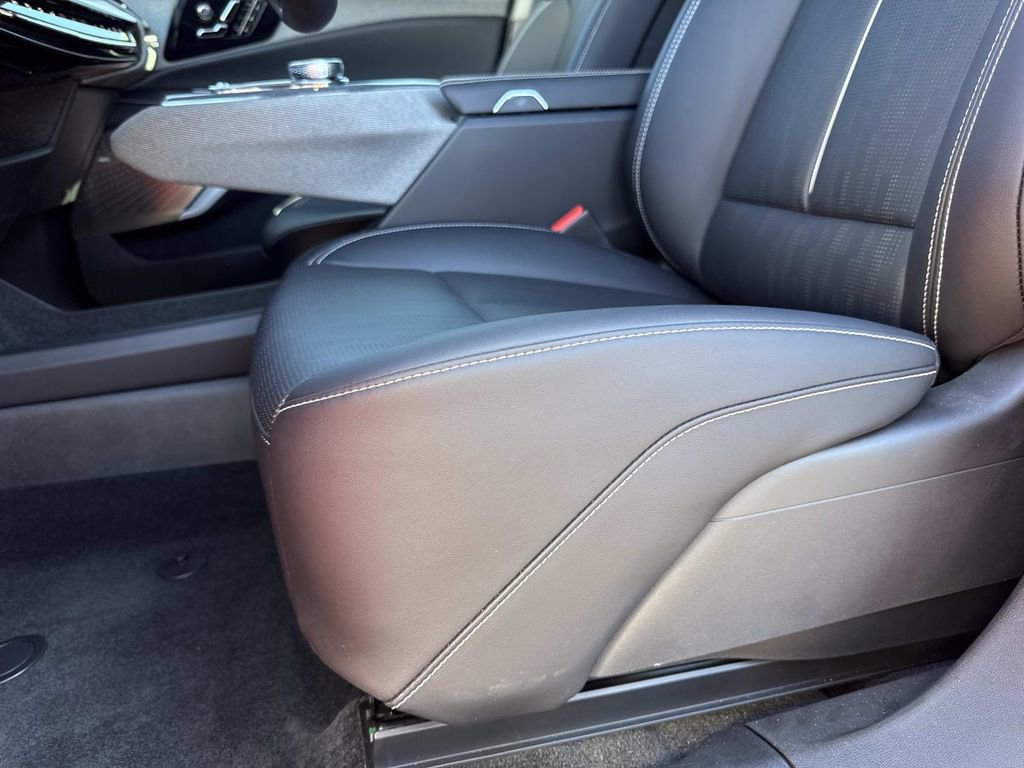 Certified 2025 Cadillac Optiq Sport 2 image 20