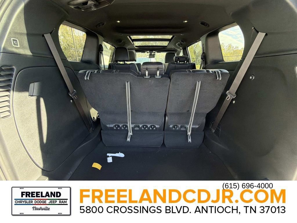 New 2026 Chrysler Pacifica Select image 12