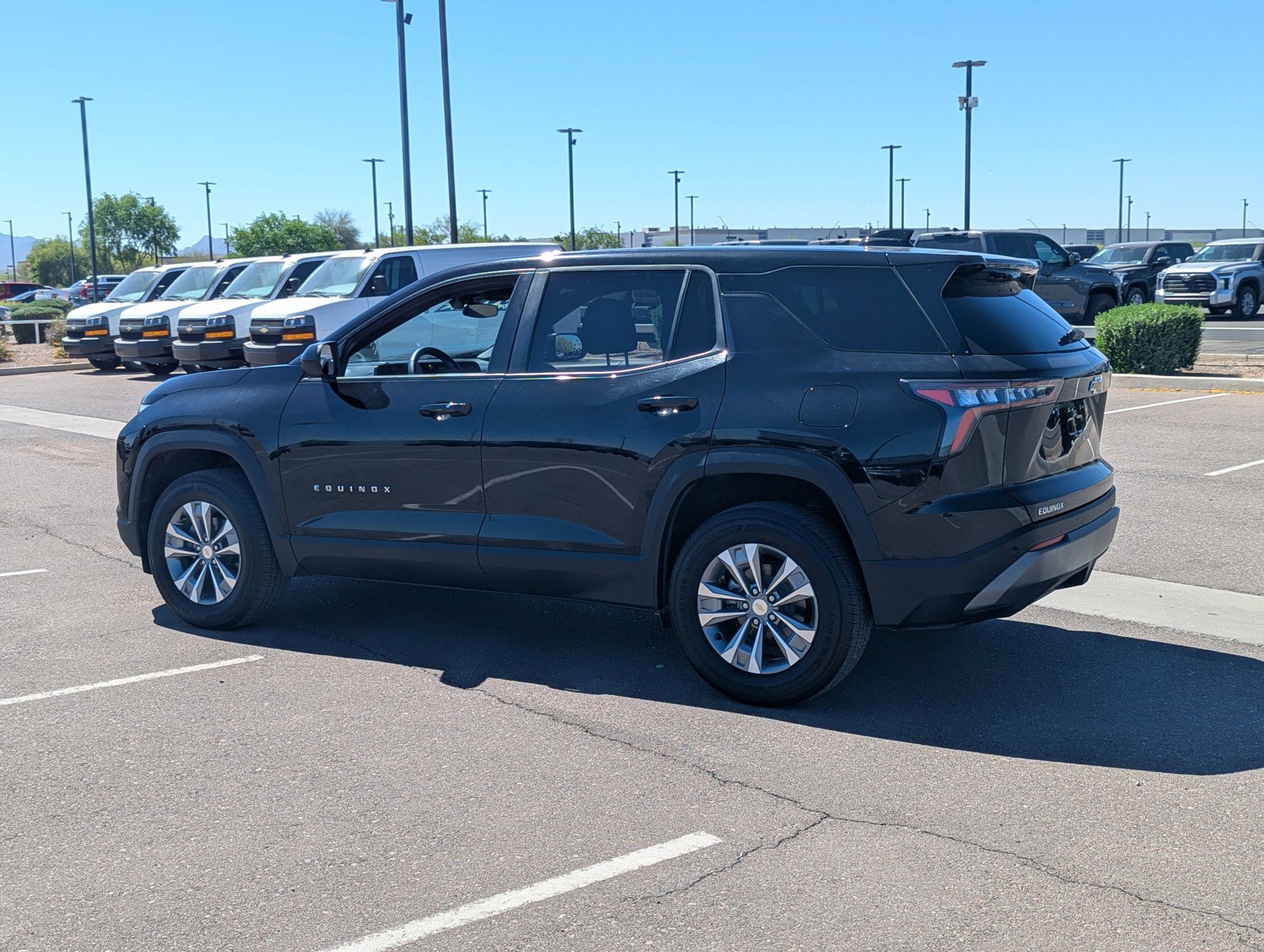 Certified 2025 Chevrolet Equinox LT image 3