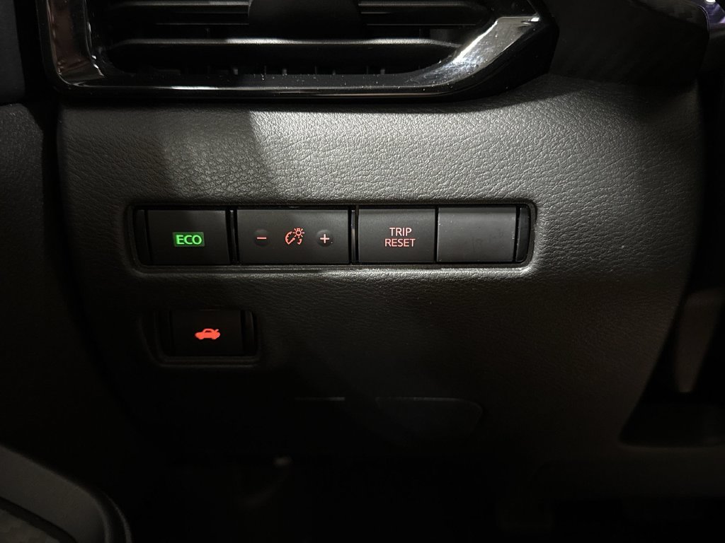 Used 2024 Nissan Sentra SV w/ All-Weather Package FWD image 18