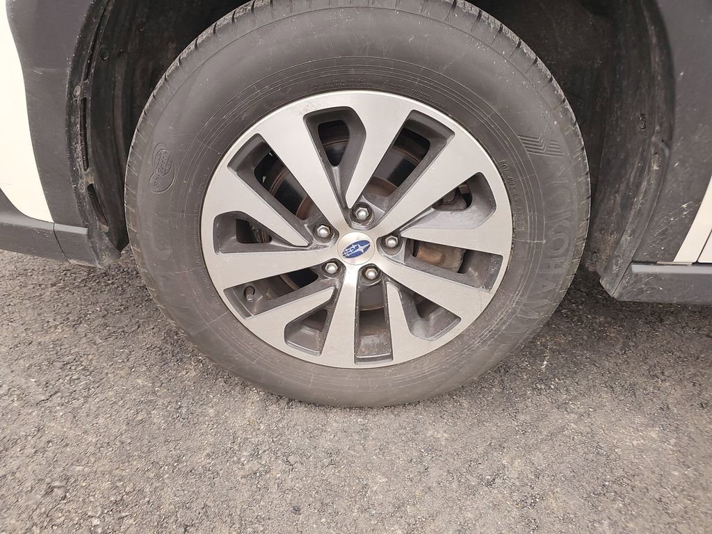 Used 2023 Subaru Outback Premium image 10