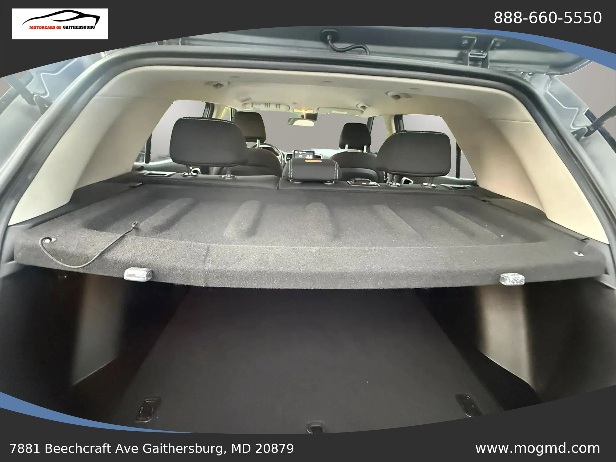 Used 2021 Hyundai Venue SEL w/ Cargo Package FWD image 8