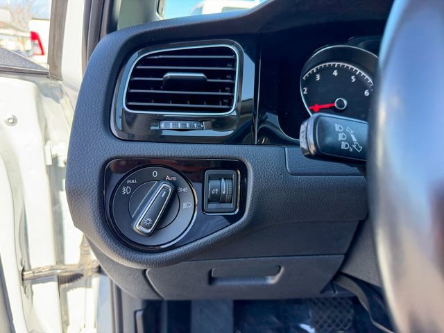 Used 2018 Volkswagen Golf SEL image 20