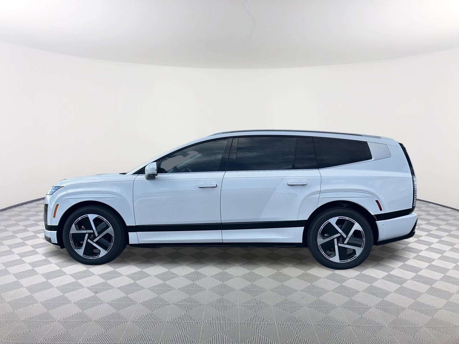 New 2026 Hyundai Ioniq 9 Calligraphy image 9